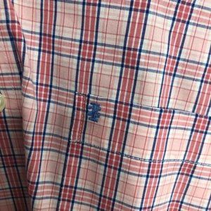 IZOD Size XL Pink Men’s Long Sleeve Button up Dress Shirt